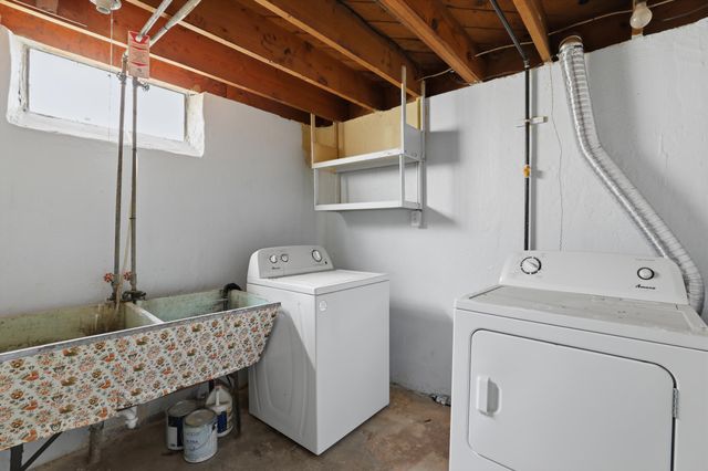 9160 Kinloch Street, Redford, MI 48239
