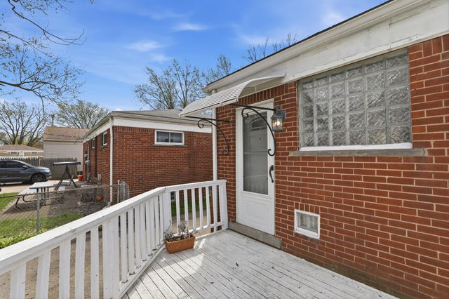 9160 Kinloch Street, Redford, MI 48239