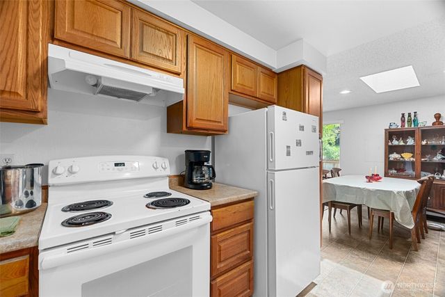 1072 1074 Central Street SE, Olympia, WA 98501