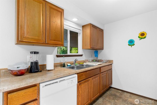 1072 1074 Central Street SE, Olympia, WA 98501
