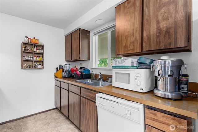 1072 1074 Central Street SE, Olympia, WA 98501