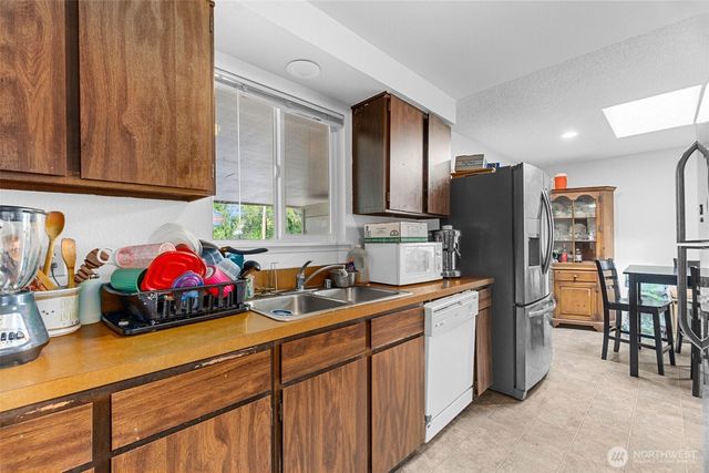 1072 1074 Central Street SE, Olympia, WA 98501