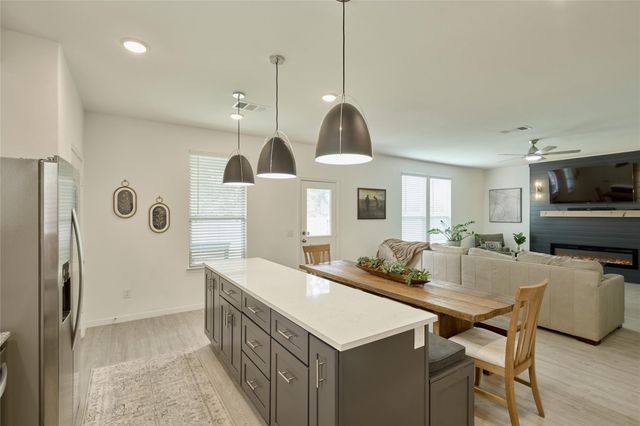120 Chestnut Gate Drive, Willis, TX 77378