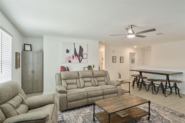 120 Chestnut Gate Drive, Willis, TX 77378