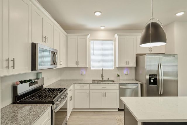 120 Chestnut Gate Drive, Willis, TX 77378