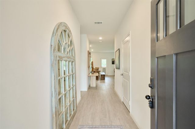 120 Chestnut Gate Drive, Willis, TX 77378