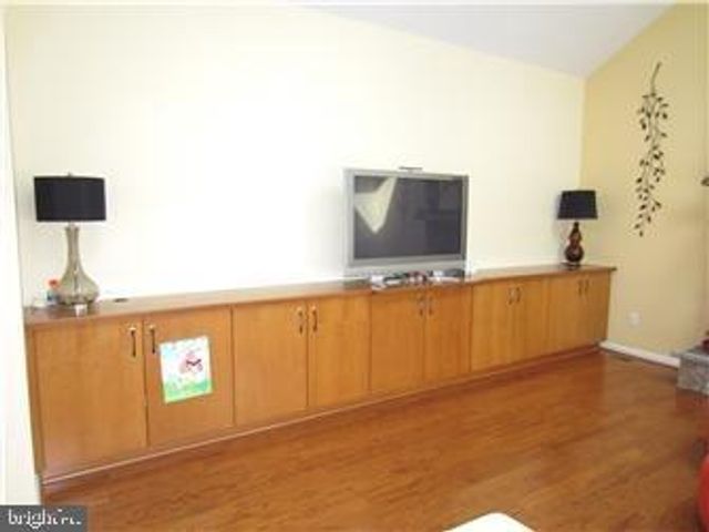 129 HOCKESSIN DR, Hockessin, DE 19707