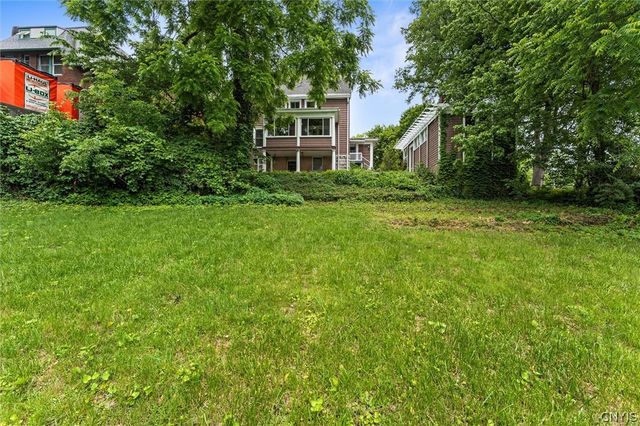 105 Summit Avenue, Syracuse, NY 13207