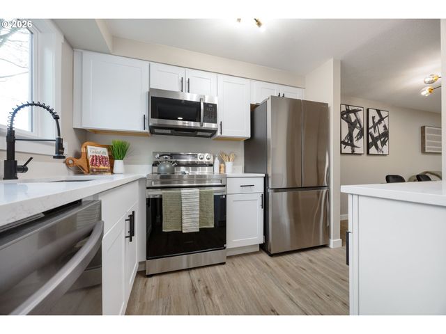 4921 Sw 59TH Ave 6, Portland, OR 97221