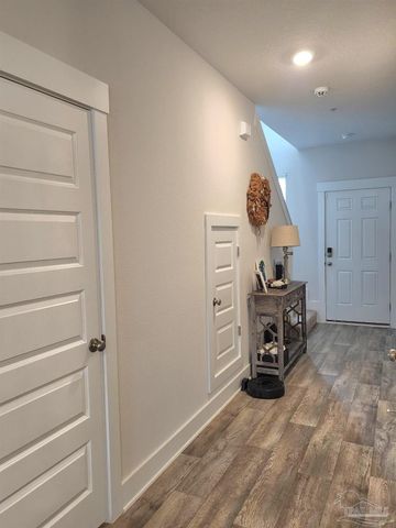 8932 Brigade Trl, Pensacola, FL 32534