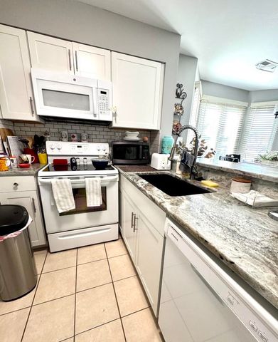 1100 Possum Trot Rd Apt F111, North Myrtle Beach, SC 29582