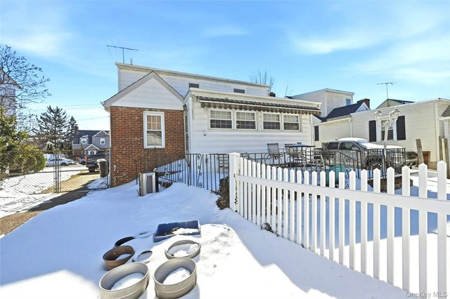 197 Foxhurst Road, Oceanside, NY 11572