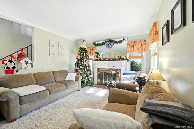 197 Foxhurst Road, Oceanside, NY 11572