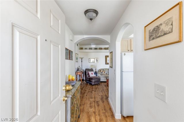 525 Indian Princess Drive 202, Las Vegas, NV 89145