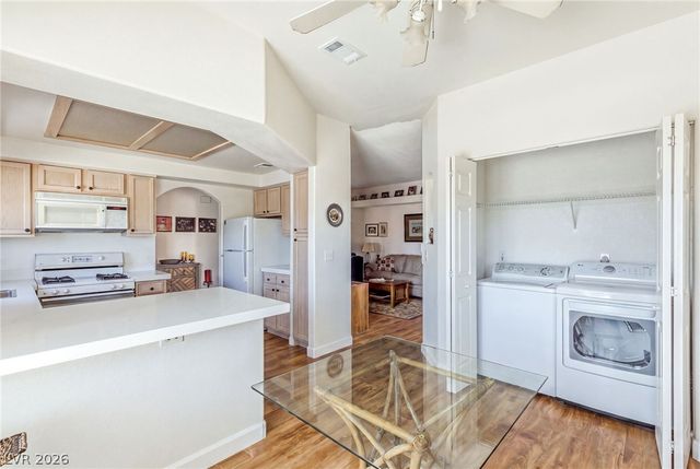 525 Indian Princess Drive 202, Las Vegas, NV 89145