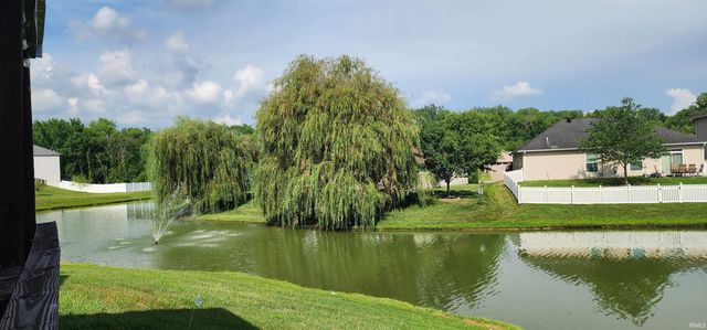 843 Groveview Court, Evansville, IN 47711