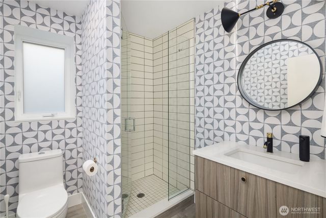 3215 39th Avenue W, Seattle, WA 98199