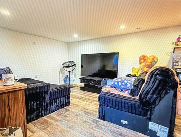 511 Harrison Pl, Linden City, NJ 07036