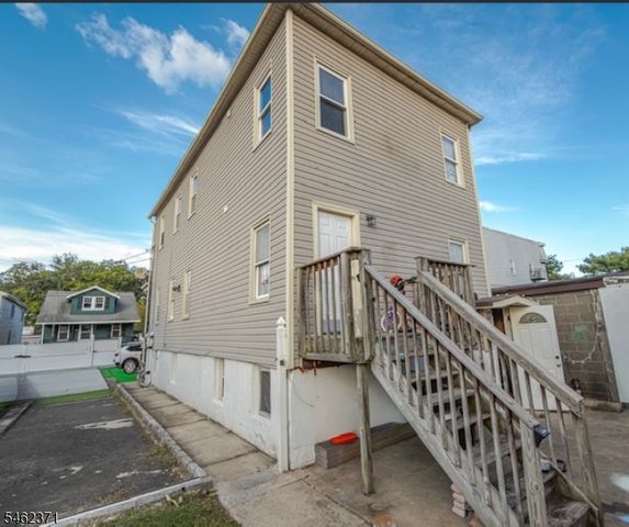 511 Harrison Pl, Linden City, NJ 07036