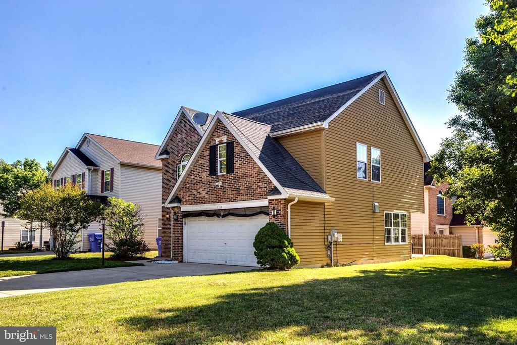Image 2 of property listing at 3164 GLADSTONE CT, Waldorf, MD 20602