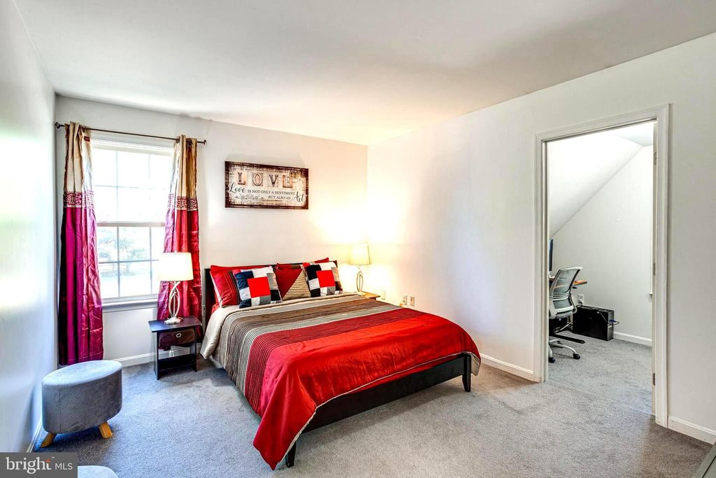 Image 24 of property listing at 3164 GLADSTONE CT, Waldorf, MD 20602