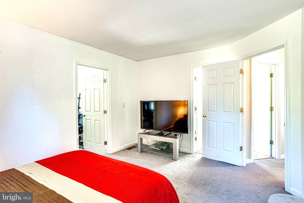 Image 25 of property listing at 3164 GLADSTONE CT, Waldorf, MD 20602