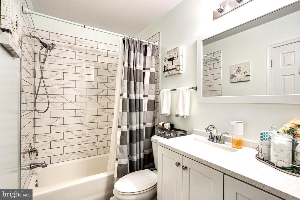 Image 27 of property listing at 3164 GLADSTONE CT, Waldorf, MD 20602