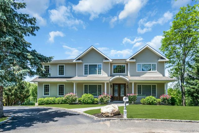 12 Barbara Lane, Glen Cove, NY 11542