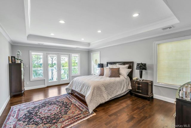 12 Barbara Lane, Glen Cove, NY 11542