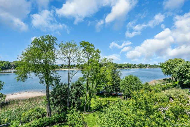 12 Barbara Lane, Glen Cove, NY 11542