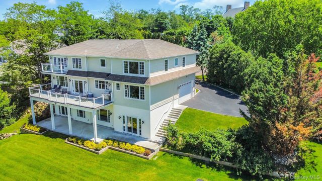 12 Barbara Lane, Glen Cove, NY 11542