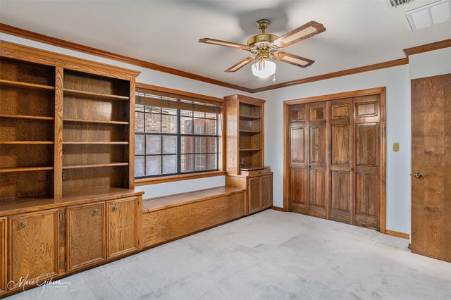 7709 Chesapeake Drive, Shreveport, LA 71105