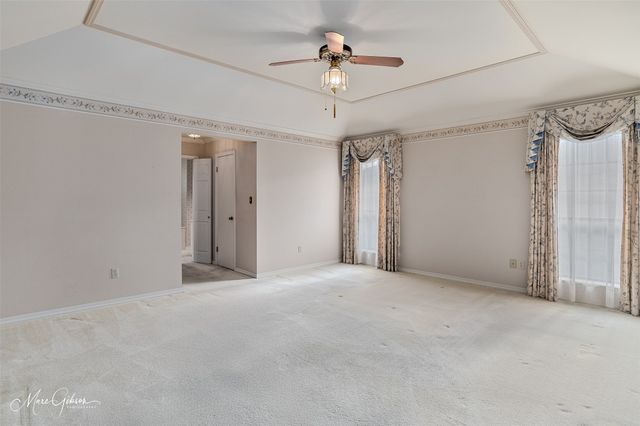 7709 Chesapeake Drive, Shreveport, LA 71105