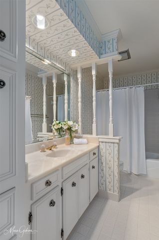 7709 Chesapeake Drive, Shreveport, LA 71105