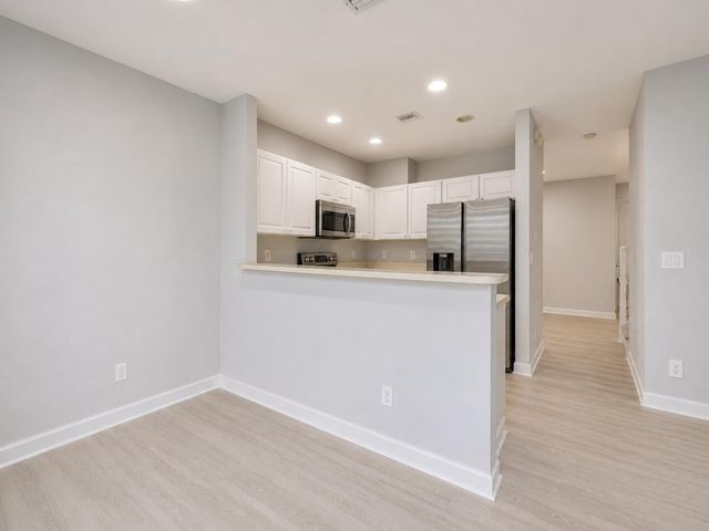 4750 NW 117th Avenue, Coral Springs, FL 33076