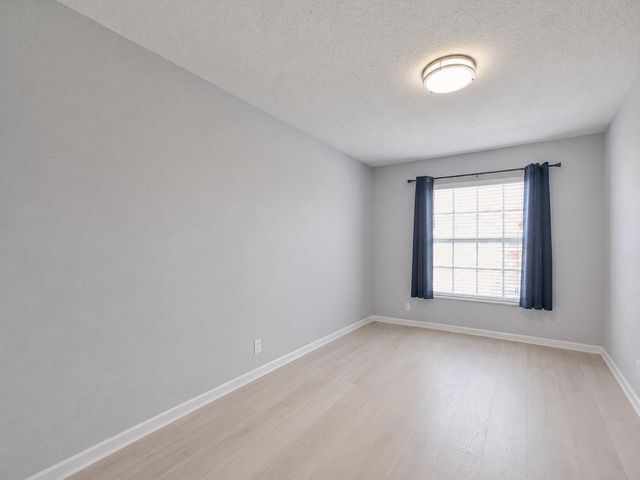 4750 NW 117th Avenue, Coral Springs, FL 33076