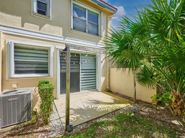 4750 NW 117th Avenue, Coral Springs, FL 33076