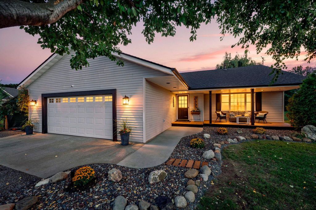 31795 Lakeway Drive NE, Cambridge, MN 55008 — photo 2