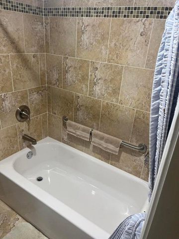 1720 NW 20th Avenue 104, Delray Beach, FL 33445