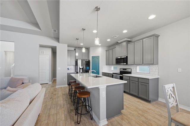 9318 Murdock Dr, Corpus Christi, TX 78410