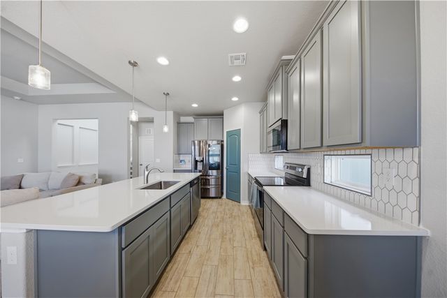 9318 Murdock Dr, Corpus Christi, TX 78410