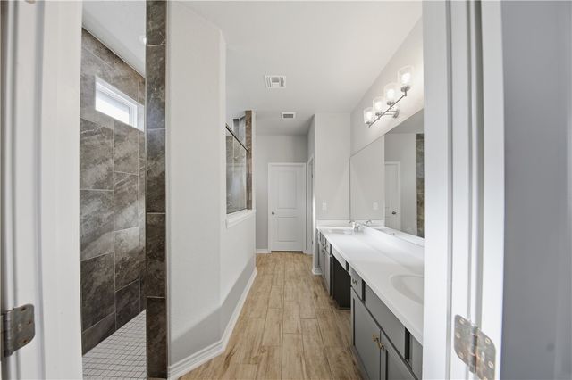 9318 Murdock Dr, Corpus Christi, TX 78410