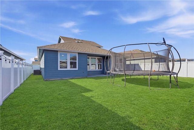 9318 Murdock Dr, Corpus Christi, TX 78410