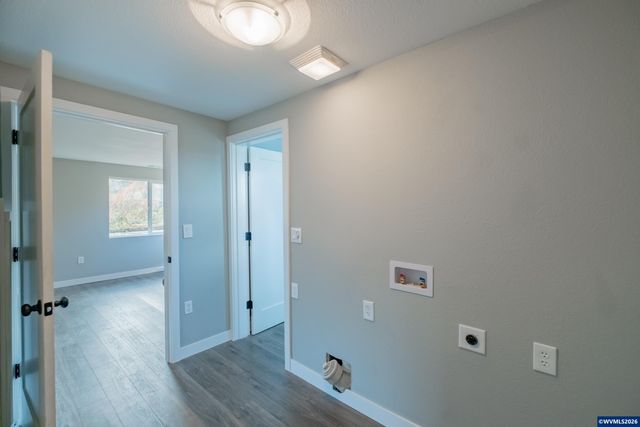 995 Fairview Av SE, Salem, OR 97302