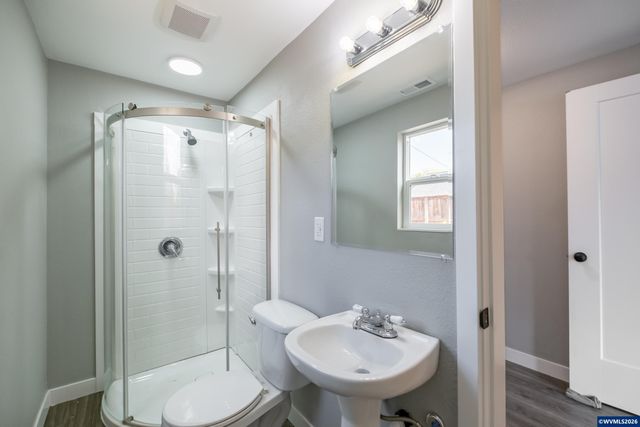 995 Fairview Av SE, Salem, OR 97302