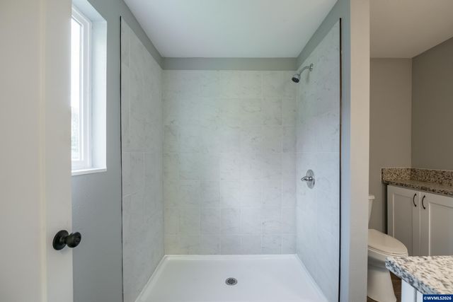 995 Fairview Av SE, Salem, OR 97302