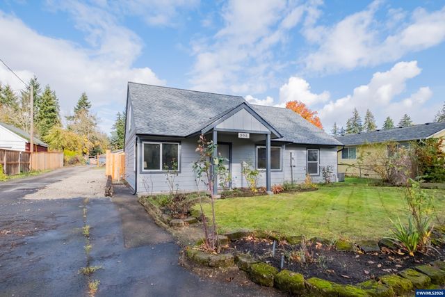 995 Fairview Av SE, Salem, OR 97302