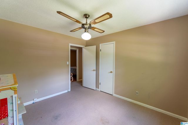 704 HILLTOP ROAD, Warrior, AL 35180