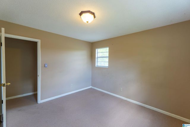 704 HILLTOP ROAD, Warrior, AL 35180