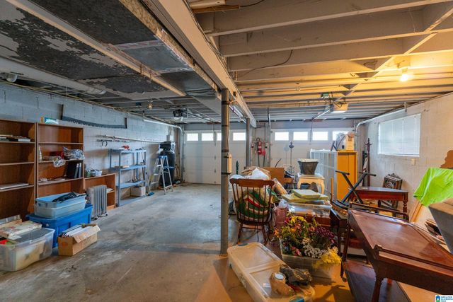 704 HILLTOP ROAD, Warrior, AL 35180